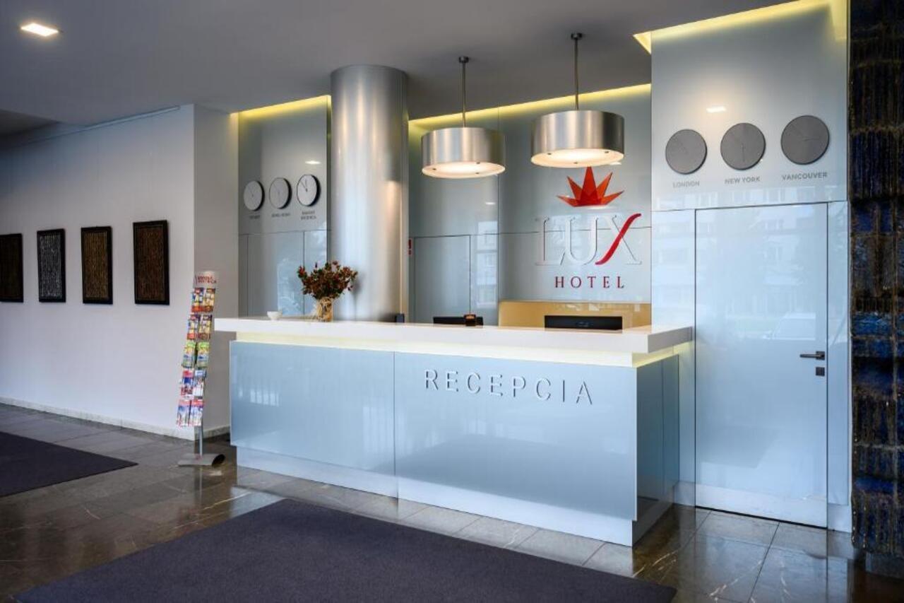 Hotel Lux Banská Bystrica Exteriör bild
