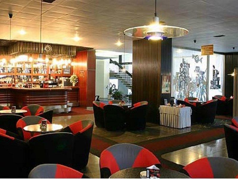 Hotel Lux Banská Bystrica Restaurang bild