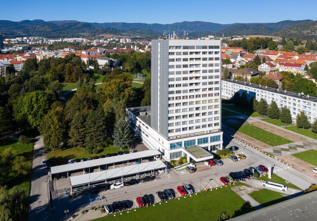 Hotel Lux Banská Bystrica Exteriör bild